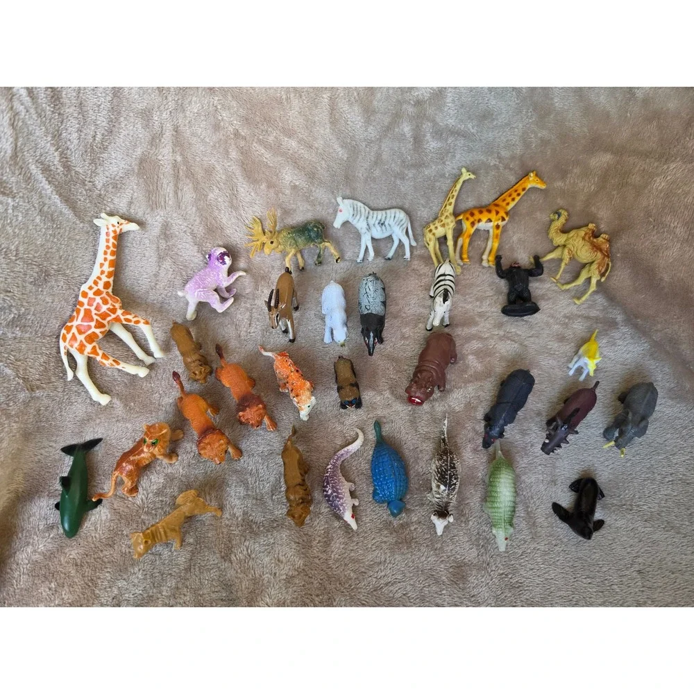 Vintage Plastic Animal Figurines Lot Safari Zoo Wildlife Toys 25+ Pieces